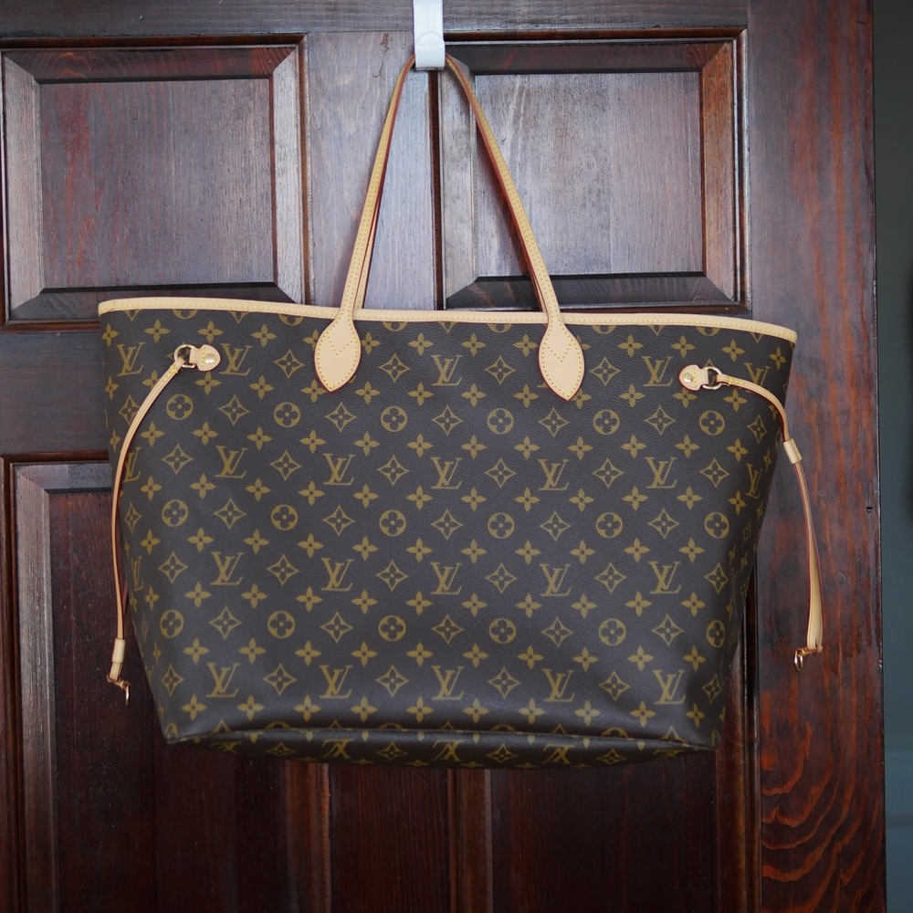 ❌SOLD❌ Louis Vuitton Neverfull GM in Monogram
